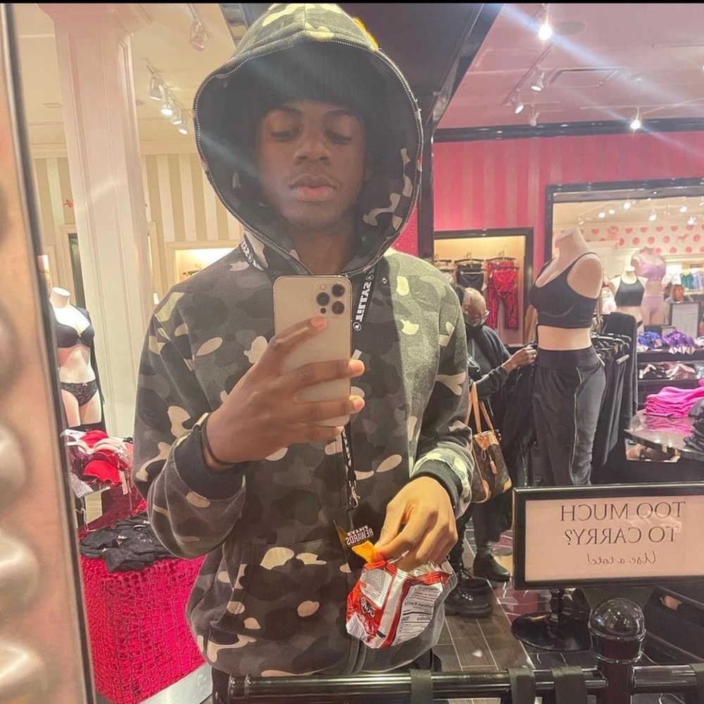 Meet your Posher, Desmond